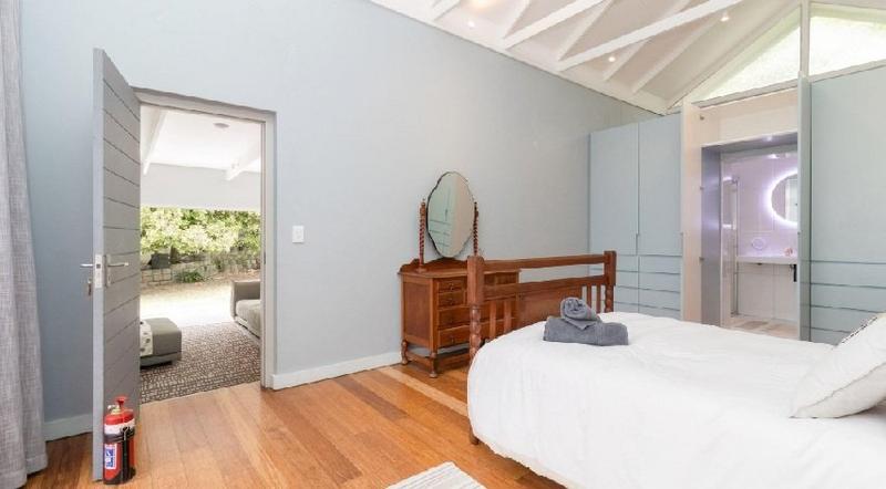 6 Bedroom Property for Sale in Kleinbaai Western Cape